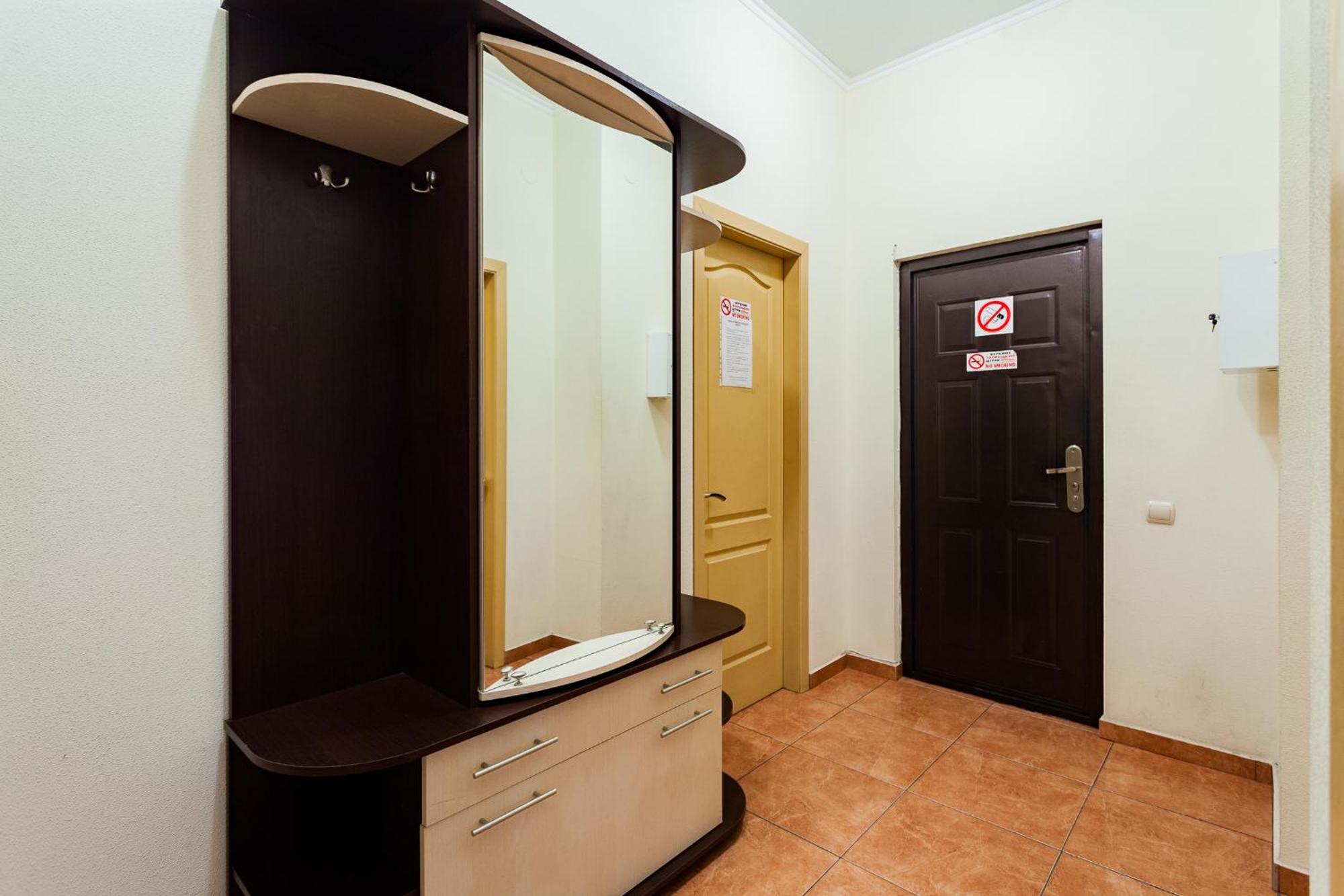 Apartment At Malaya Zhytomyrska 5 Київ Екстер'єр фото