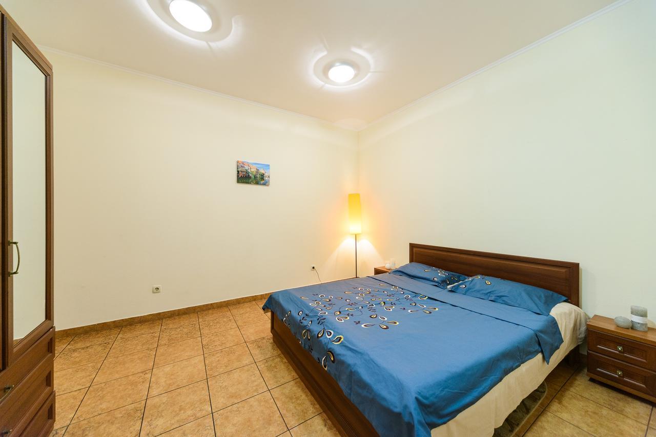 Apartment At Malaya Zhytomyrska 5 Київ Екстер'єр фото